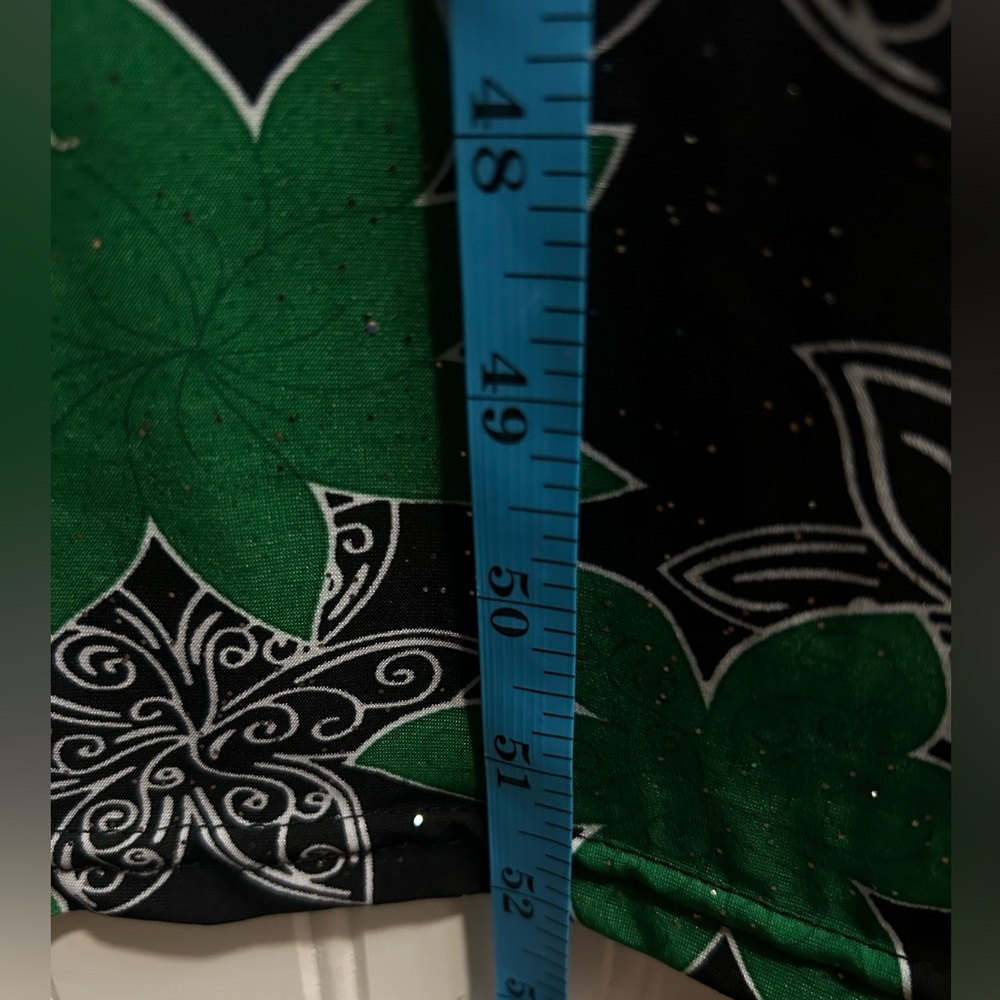 Elegant Floral Long Sleeve Dress in Black and Green floral . - Picture 14 of 14